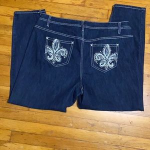 Avenue denim Skinny. 22A